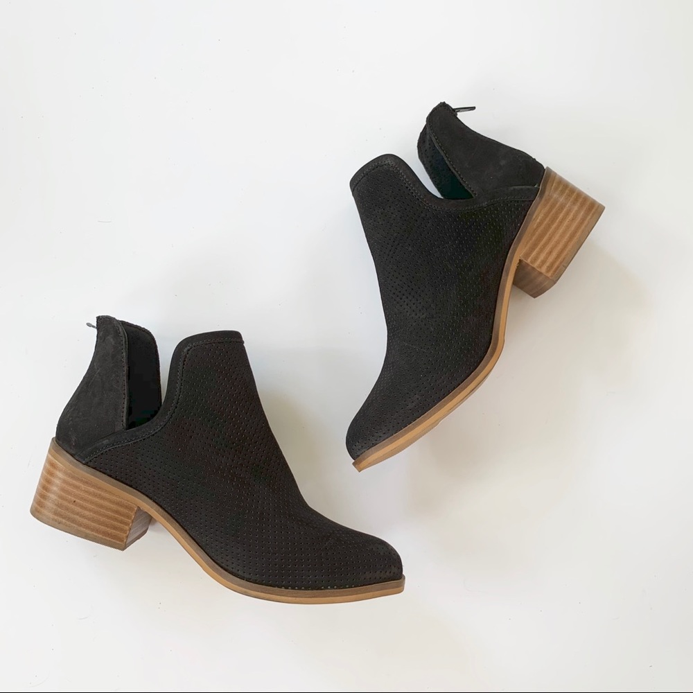 Steve Madden Lancaster Perforated Ankle Boot 8 NWT - Picture 2 of 7